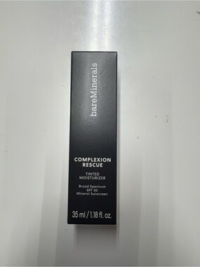 bareMinerals Tinted Moisturizer in Birch